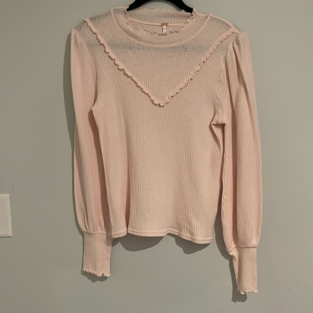 Free People Love Struck Ruffle Puff Sleeve Cotton Ribbed Knit Turtleneck ๐ - Picture 4 of 6